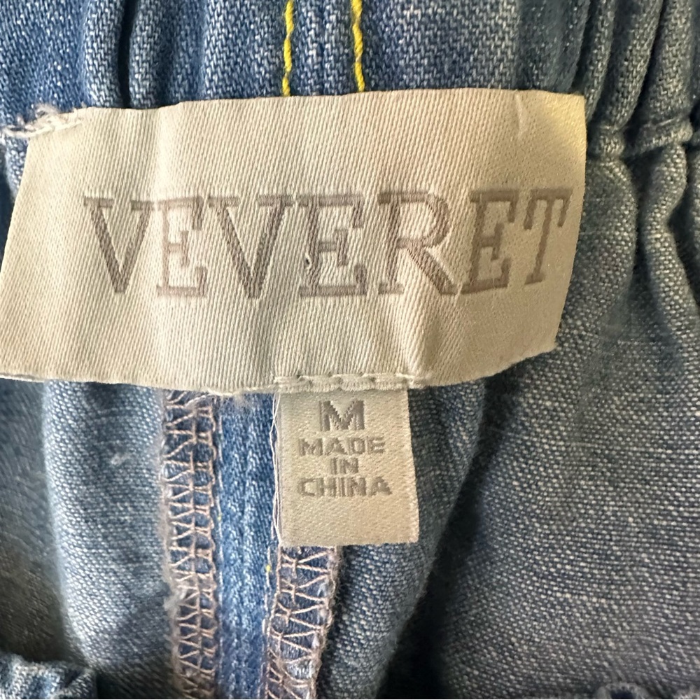 VEVERET Pinafore Light Wash Denim Dress NWOT - Picture 6 of 8